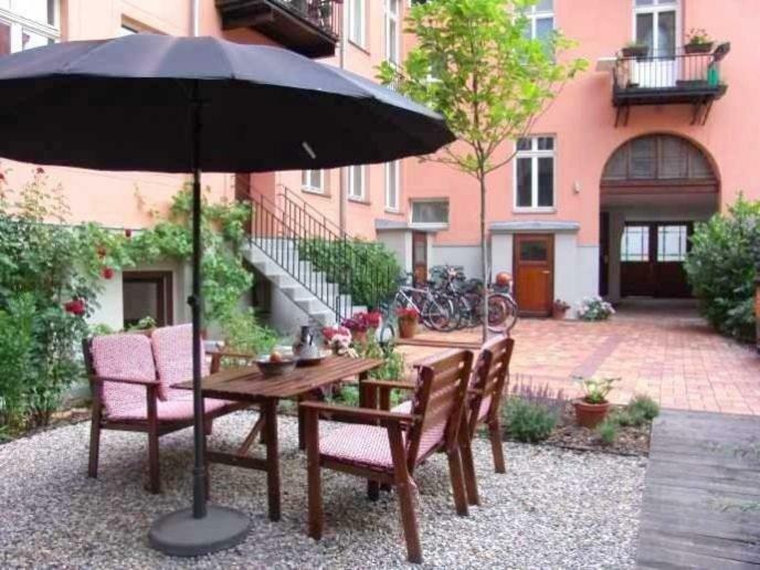 Berlin Apartments Mitte Bagian luar foto